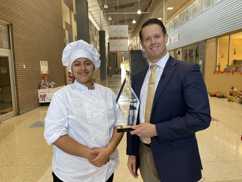 Mountaire Expands "Farm to Table" Scholarship Program to North Carolina